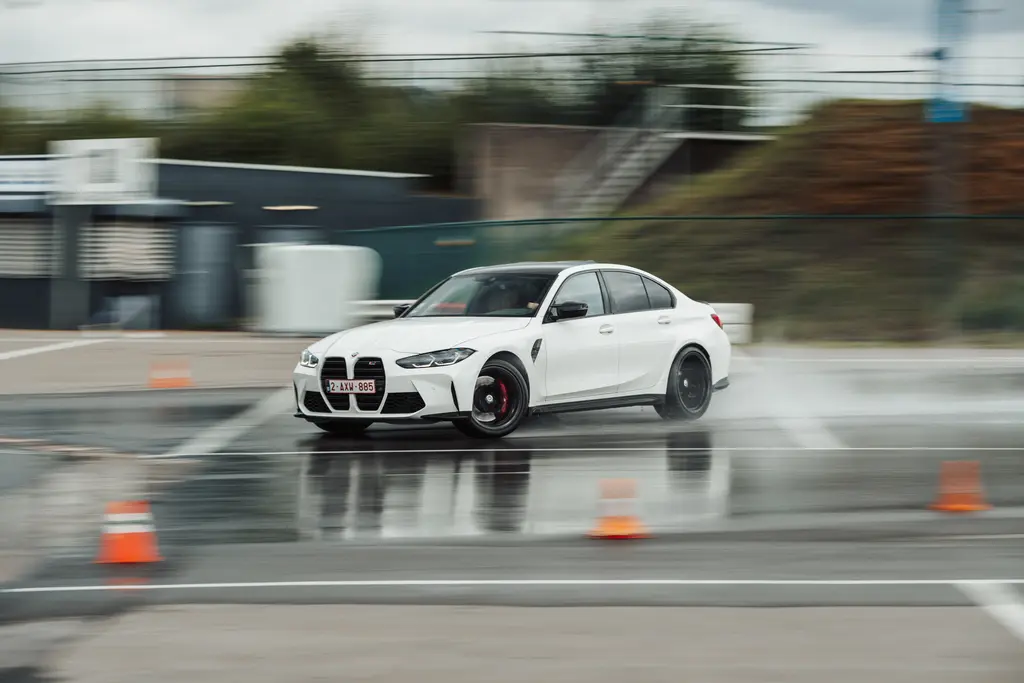 Gift Voucher_ Drift School with own car .webp